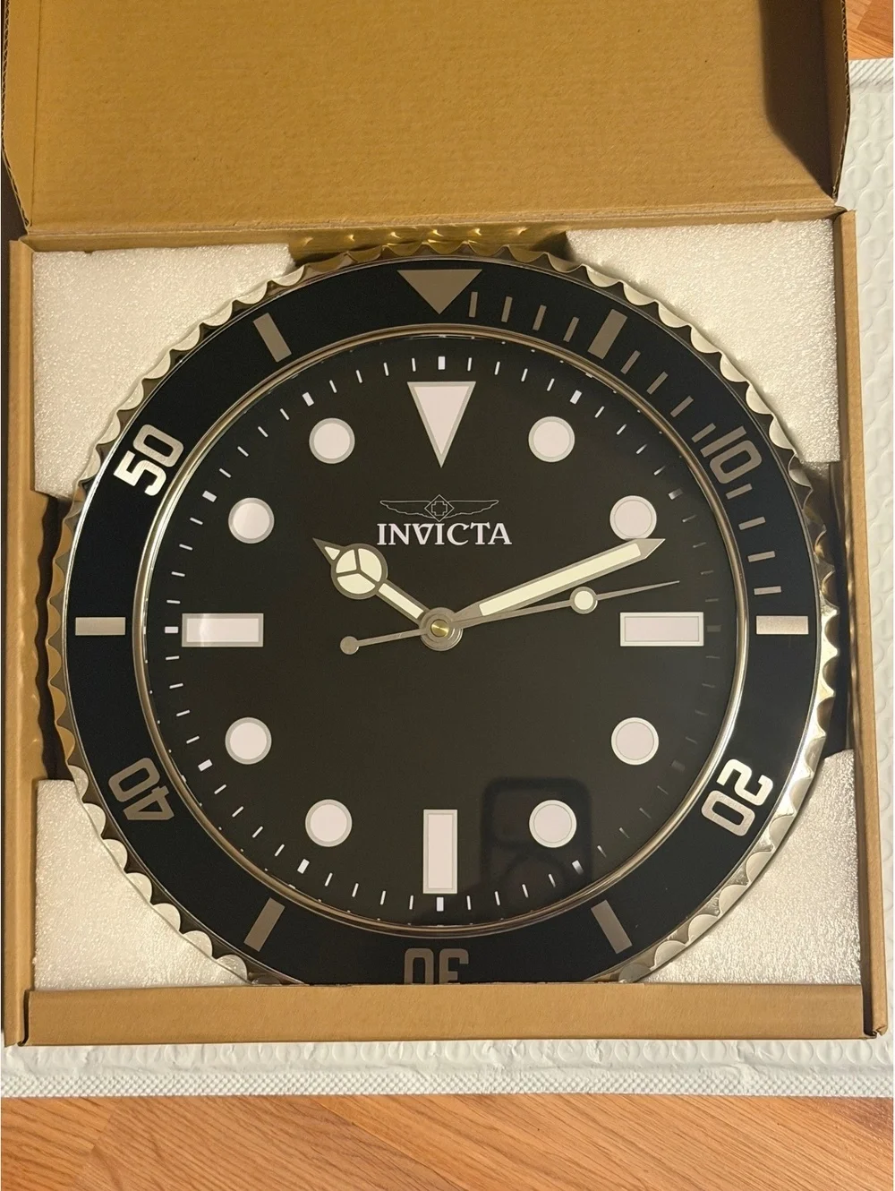 $129 INVICTA PRO DIVER BLACK FACE 12” WALL CLOCK LIMITED EDITION